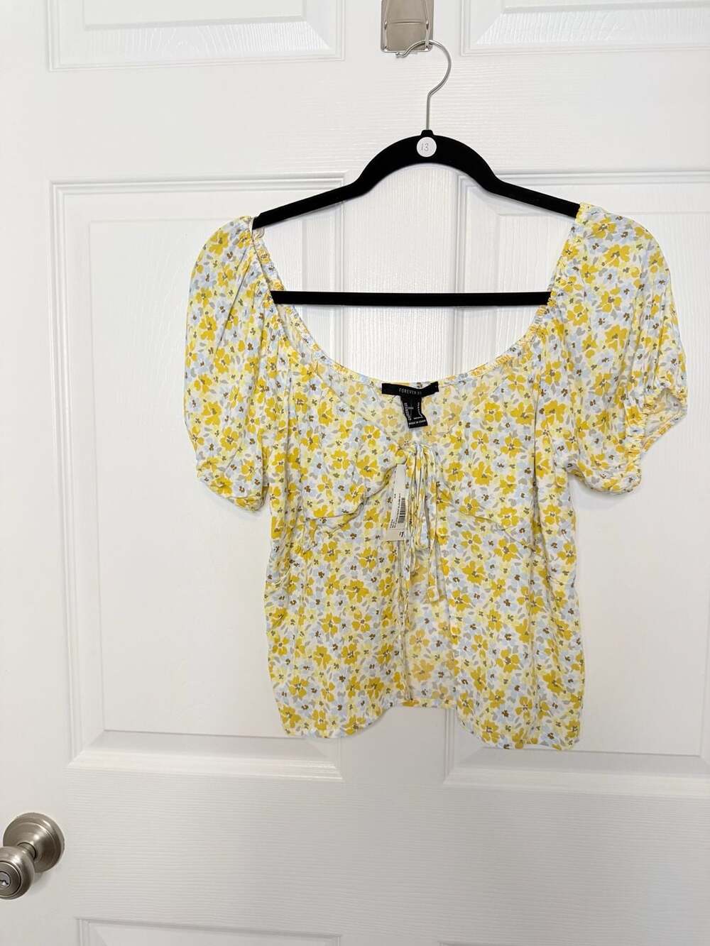 Forever 21 Floral Tie-Front Short Sleeve Woven Blouse